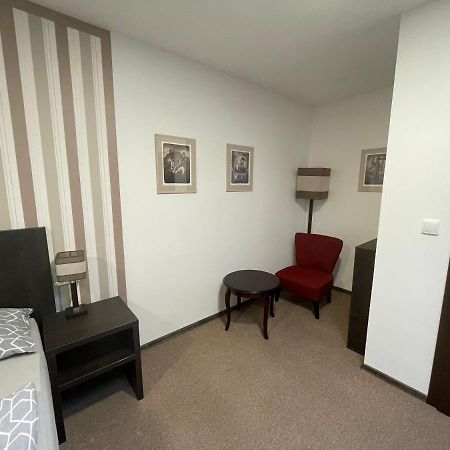 Kadaň Apartman Atelier מראה חיצוני תמונה