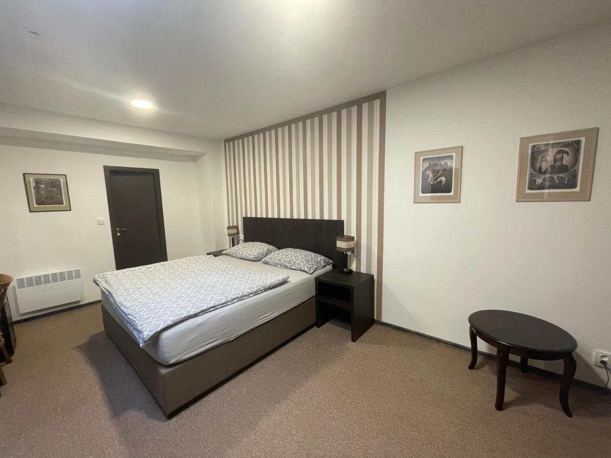 Kadaň Apartman Atelier מראה חיצוני תמונה