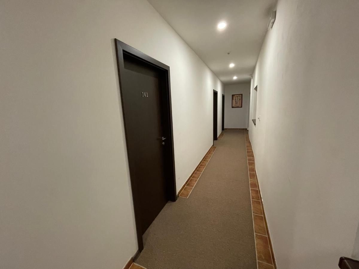 Kadaň Apartman Atelier מראה חיצוני תמונה