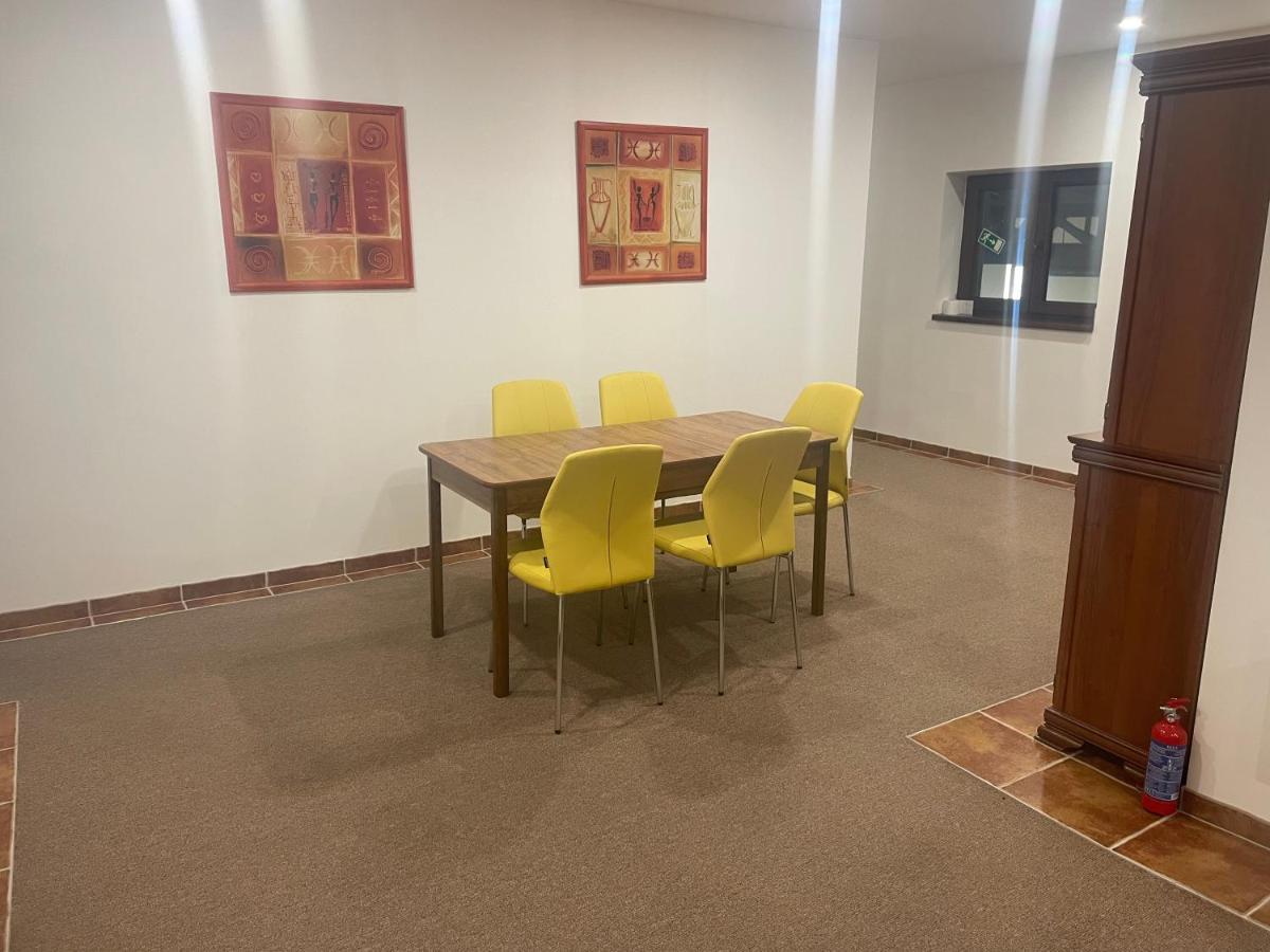 Kadaň Apartman Atelier מראה חיצוני תמונה